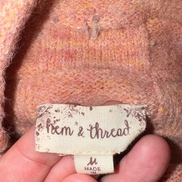 Hem & Thread Peach Mock Neck Sweater Women’s Medium - Picture 3 of 4